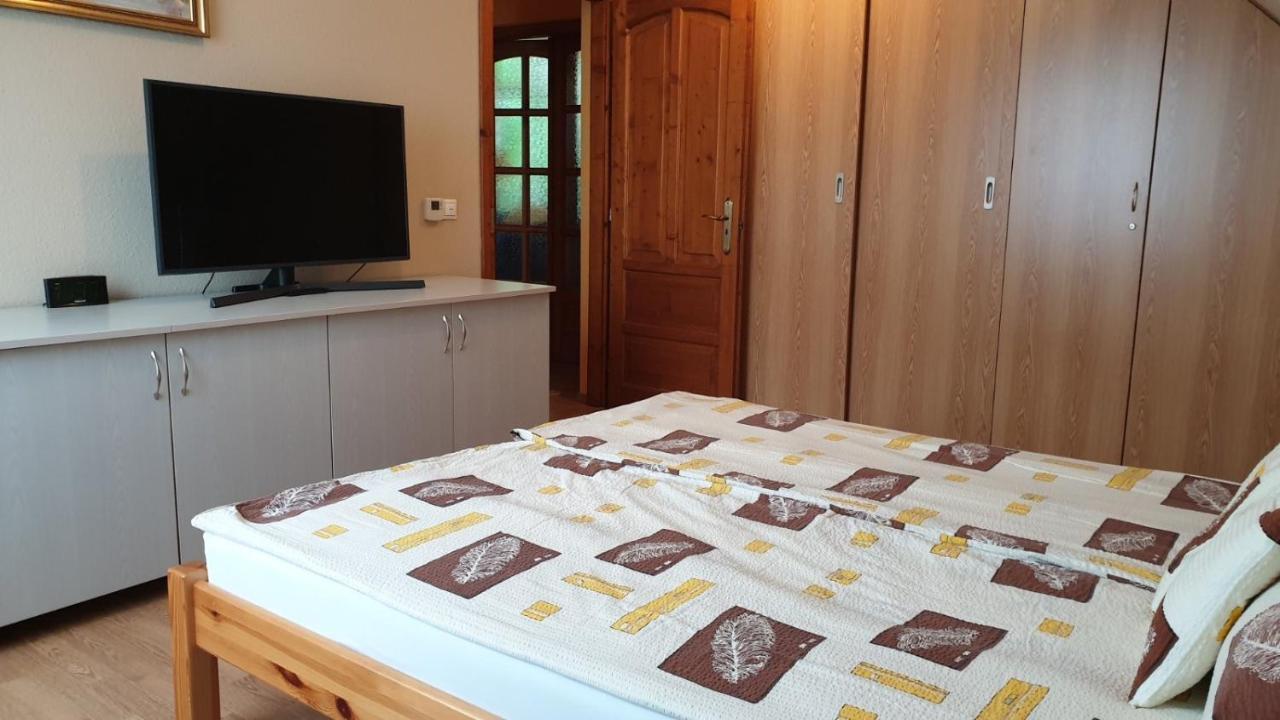 Ilona Apartmanok Balatonboglár 외부 사진